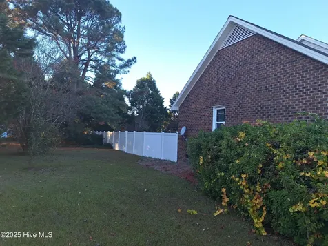 2206 Jane Drive Greenville NC 27858