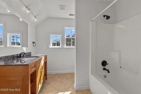 601 Viccars Lane Manteo NC 27954
