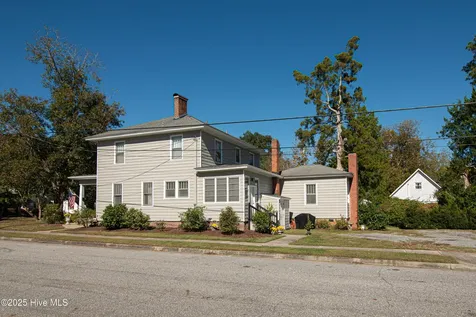 1101 N Market Street Washington NC 27889