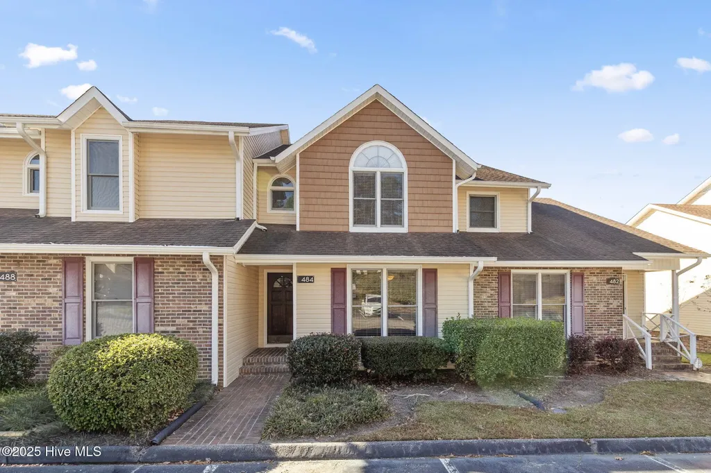 484 Lands End Road Fayetteville NC 28314