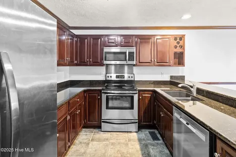 484 Lands End Road Fayetteville NC 28314