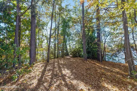 484 Lands End Road Fayetteville NC 28314