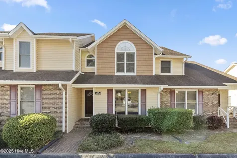 484 Lands End Road Fayetteville NC 28314