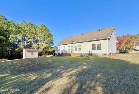 2917 Laurel Ridge Lane Kinston NC 28504