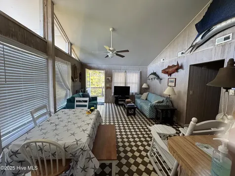 102 Lawrence Street Emerald Isle NC 28594