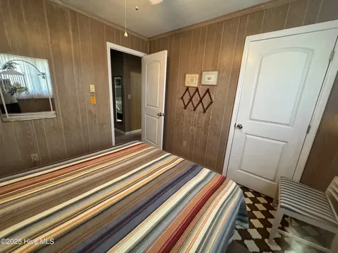 102 Lawrence Street Emerald Isle NC 28594