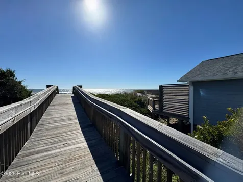 102 Lawrence Street Emerald Isle NC 28594