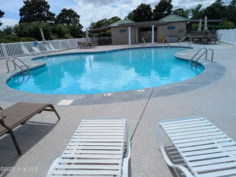 76 Club House Drive Arapahoe NC 28510