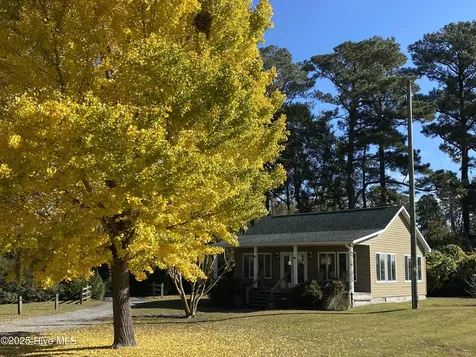 810 Madam Moores Lane New Bern NC 28562