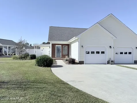 2050 Briarwood Drive Kinston NC 28501