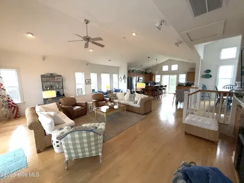 600 Cottage Lane Corolla NC 27927
