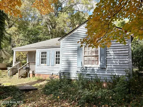 704 Prince Street Laurinburg NC 28352
