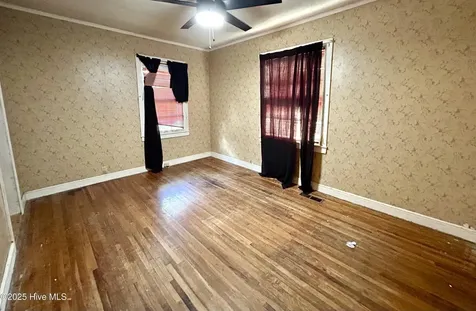 704 Prince Street Laurinburg NC 28352