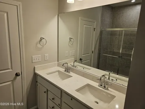548 Glitter Bay Loop Shallotte NC 28470