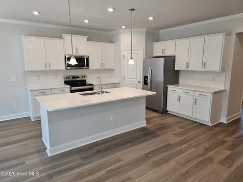 548 Glitter Bay Loop Shallotte NC 28470
