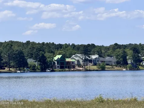 9 Lake Side Court Pinehurst NC 28374
