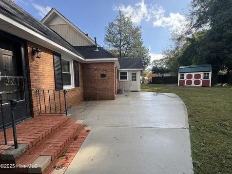 301 River Road Washington NC 27889