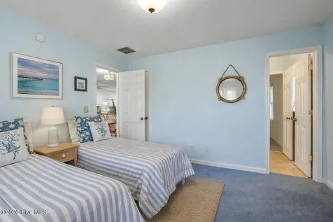 3904 Emerald Drive Emerald Isle NC 28594
