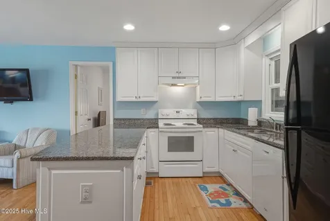 3904 Emerald Drive Emerald Isle NC 28594