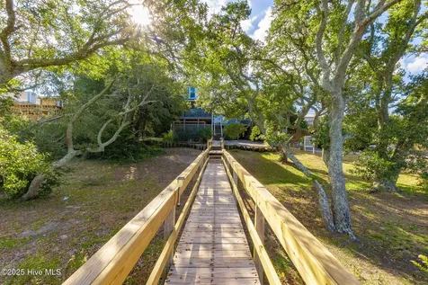 3904 Emerald Drive Emerald Isle NC 28594