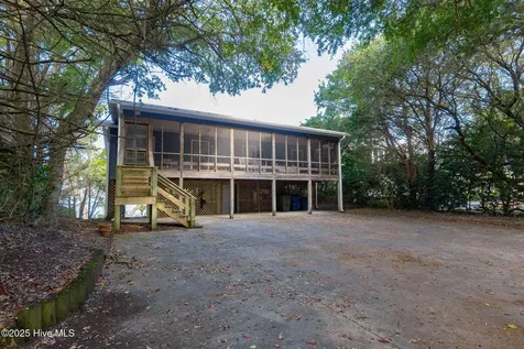 3904 Emerald Drive Emerald Isle NC 28594