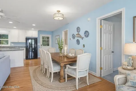3904 Emerald Drive Emerald Isle NC 28594