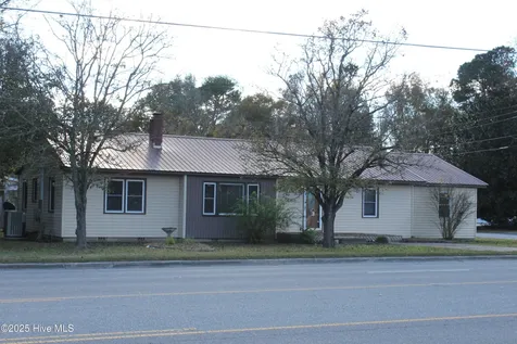 513 W Main Street Beulaville NC 28518