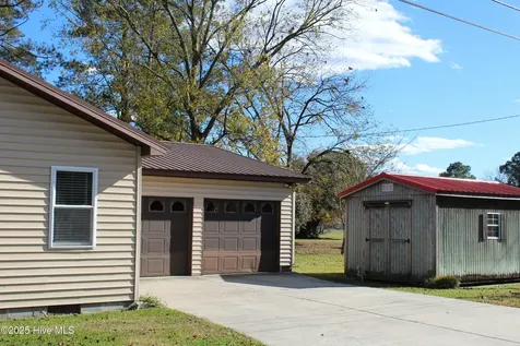 513 W Main Street Beulaville NC 28518