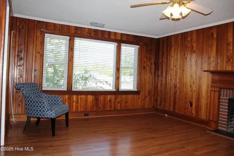 513 W Main Street Beulaville NC 28518