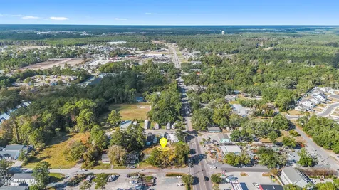 1205 N Howe Street Southport NC 28461
