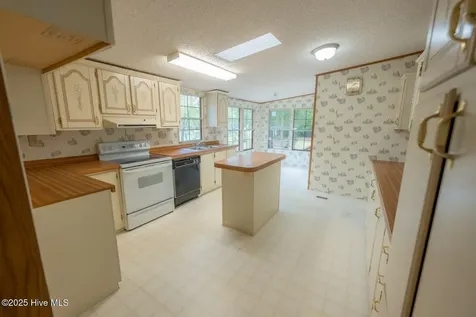 270 Duck Creek Road Washington NC 27889