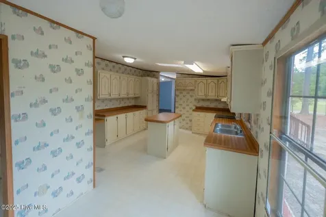 270 Duck Creek Road Washington NC 27889