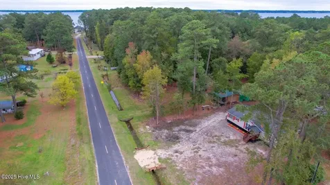 270 Duck Creek Road Washington NC 27889