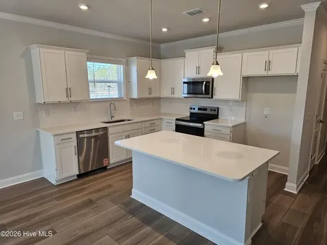 531 Glitter Bay Loop Shallotte NC 28470