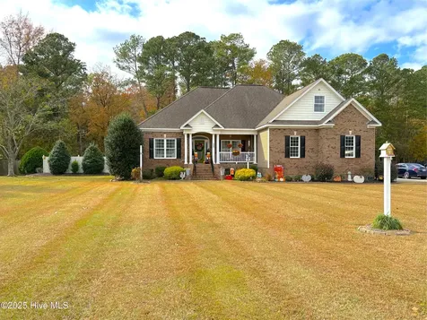 349 Barwick Drive Washington NC 27889