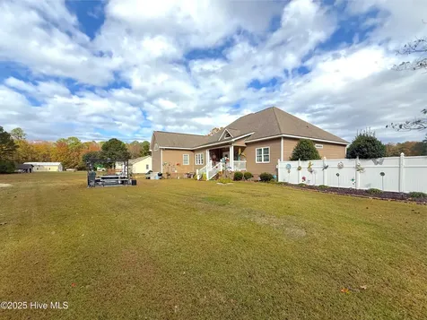 349 Barwick Drive Washington NC 27889