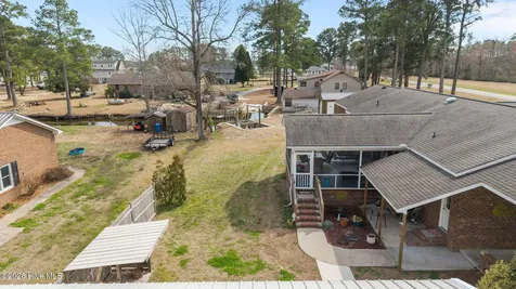16 Port Side Lane Belhaven NC 27810