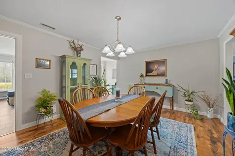 16 Port Side Lane Belhaven NC 27810