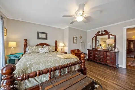 16 Port Side Lane Belhaven NC 27810