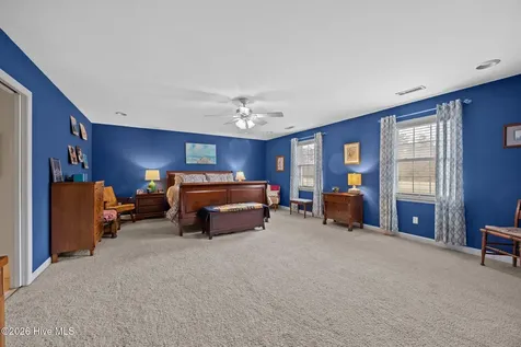 16 Port Side Lane Belhaven NC 27810