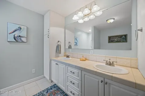 16 Port Side Lane Belhaven NC 27810