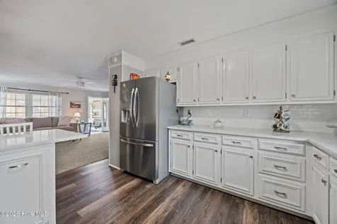 16 Port Side Lane Belhaven NC 27810