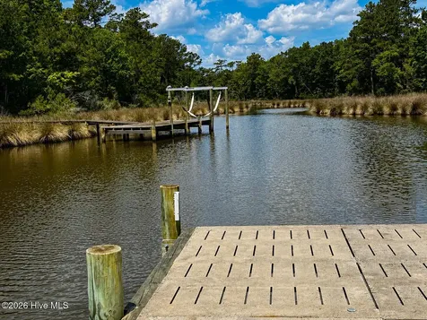 408 Tarpon Pointe Road Bath NC 27808