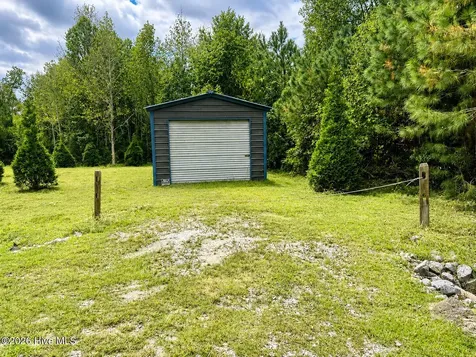 408 Tarpon Pointe Road Bath NC 27808