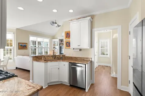 4223 W Tanager Court SE Southport NC 28461