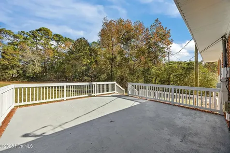 119 Futch Creek Road Wilmington NC 28411