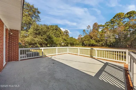119 Futch Creek Road Wilmington NC 28411