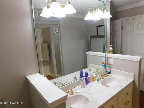 510 S Wilkinson Drive Laurinburg NC 28352