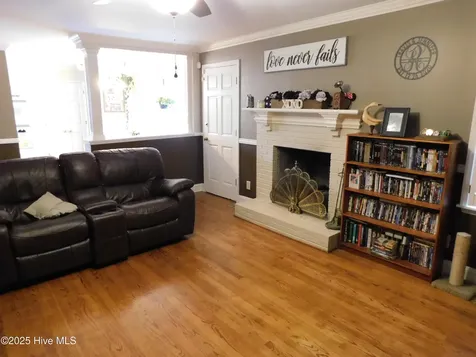 510 S Wilkinson Drive Laurinburg NC 28352
