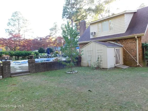 510 S Wilkinson Drive Laurinburg NC 28352